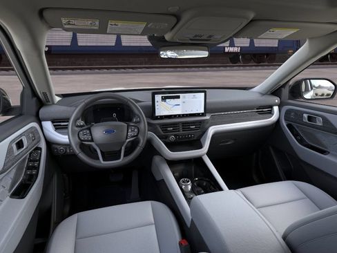 New 2026 Ford Explorer Platinum AWD/4WD image 9