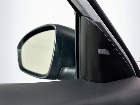 Used 2024 Nissan Altima 2.5 SV image 16