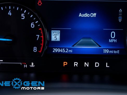 Used 2023 Ford Explorer Limited image 9