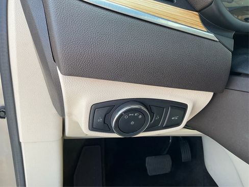 Used 2015 Lincoln MKC FWD w/ Equipment Group 101A Select image 17