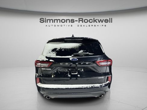 Used 2024 Ford Escape ST-Line image 5