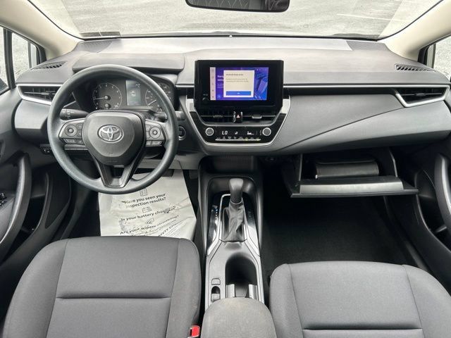 Used 2024 Toyota Corolla LE w/ LE Convenience Package FWD image 34
