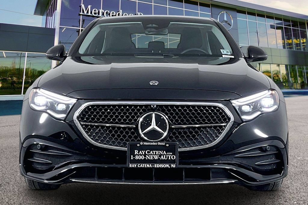 Used 2026 Mercedes-Benz E 350 4MATIC Sedan image 3