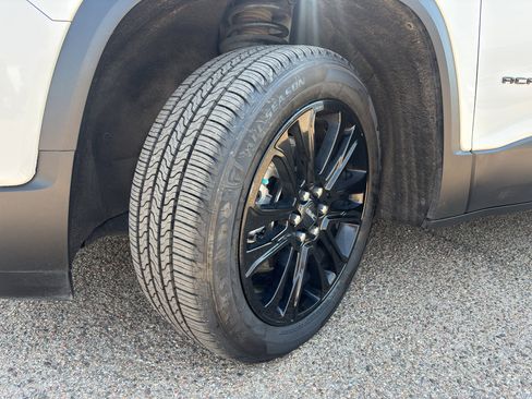 Certified 2022 GMC Acadia SLT w/ Elevation Edition AWD/4WD image 22