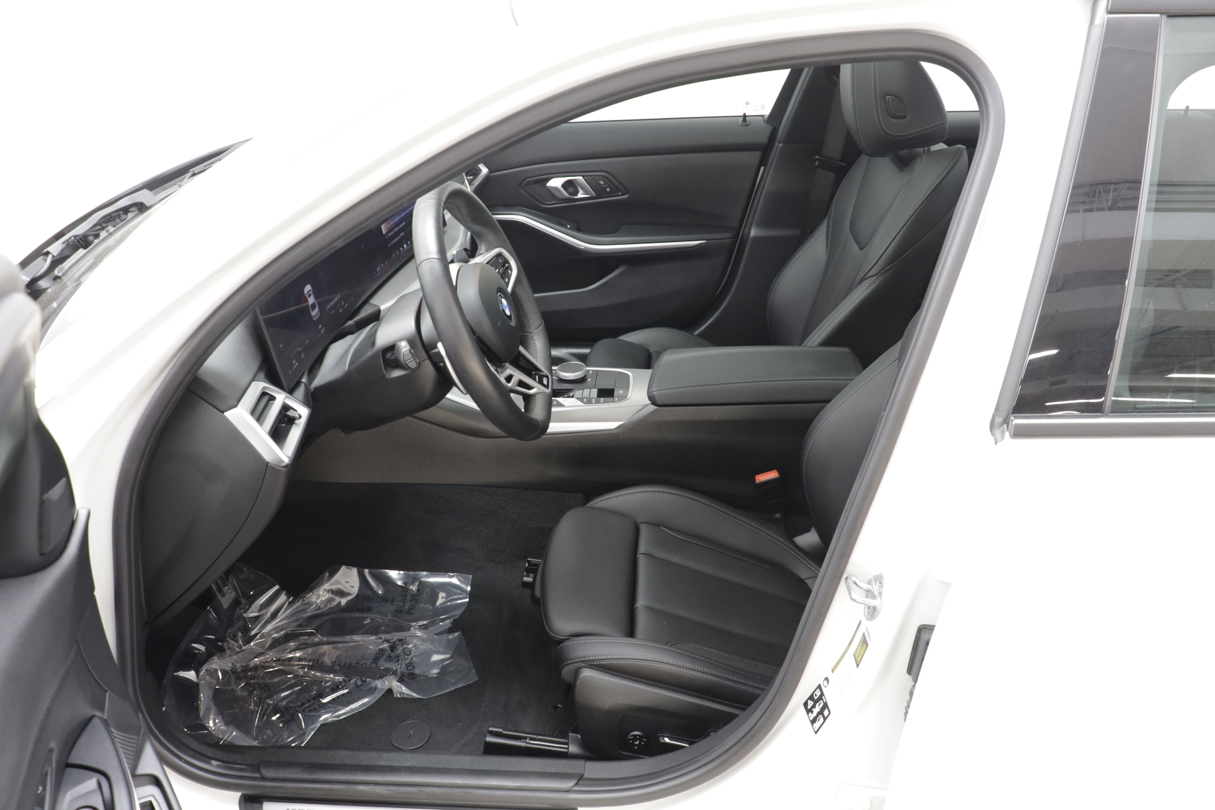 Used 2026 BMW 330i xDrive Sedan AWD/4WD image 6