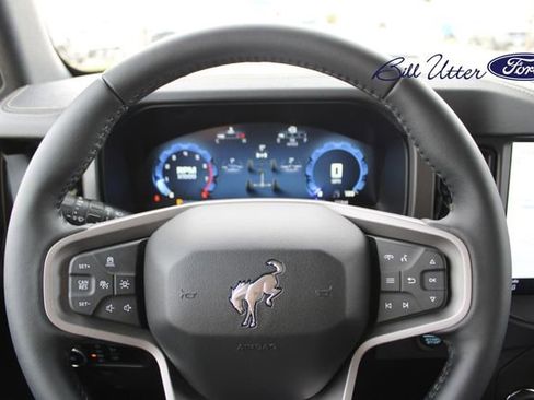 New 2025 Ford Bronco Badlands image 17