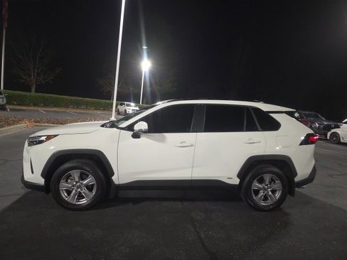 Used 2025 Toyota RAV4 LE image 4