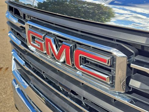 Certified 2024 GMC Sierra 2500 SLE w/ SLE Value Package; image 33