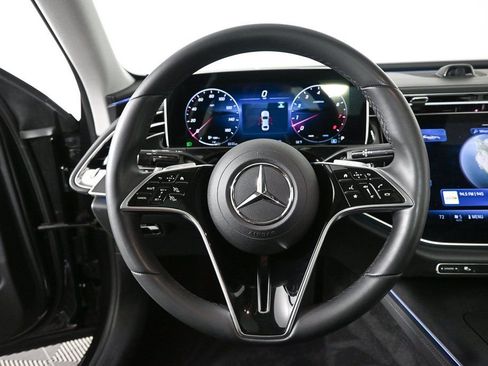 Certified 2025 Mercedes-Benz E 450 E 450 image 2