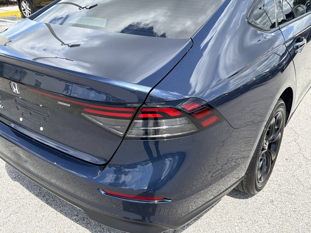 Used 2025 Honda Accord SE image 9