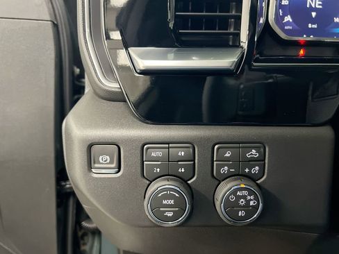 New 2026 Chevrolet Silverado 1500 LT Trail Boss w/ LT Trail Boss Premium Package AWD/4WD image 14