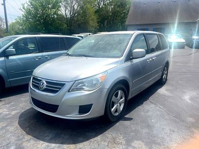 Used 2009 Volkswagen Routan SEL