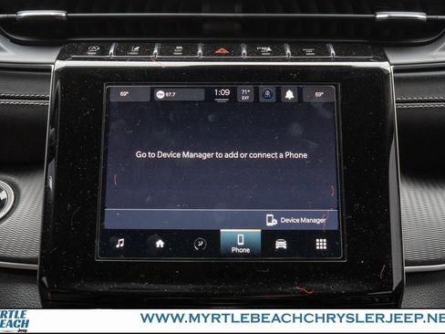 Certified 2023 Jeep Grand Cherokee Laredo image 19