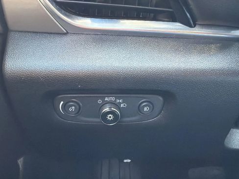Used 2019 Chevrolet Traverse LT AWD/4WD image 15