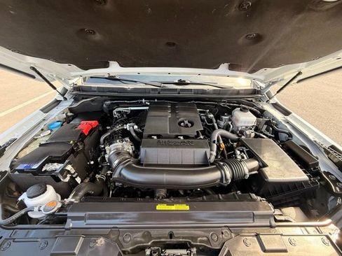 Certified 2024 Nissan Frontier SV w/ SV Convenience Package image 11