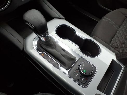 Used 2022 Chevrolet Blazer LT image 32