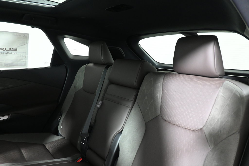 New 2026 Lexus RX 350 AWD w/ Convenience Package image 4