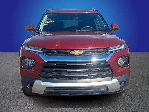 Used 2023 Chevrolet TrailBlazer LT w/ Convenience Package image 2