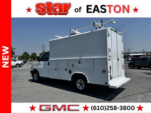 New 2025 GMC Savana 3500 1WT w/ Power Convenience Package image 6