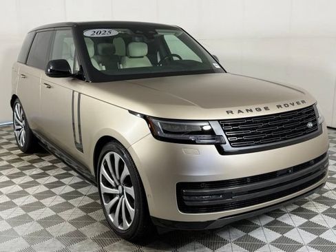 Used 2025 Land Rover Range Rover Autobiography AWD/4WD image 10