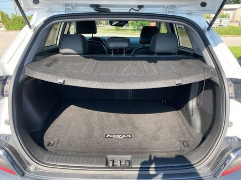 Used 2022 Hyundai Kona Limited image 21