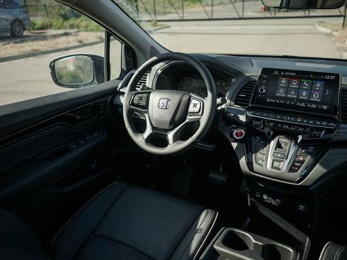 New 2026 Honda Odyssey Elite image 16