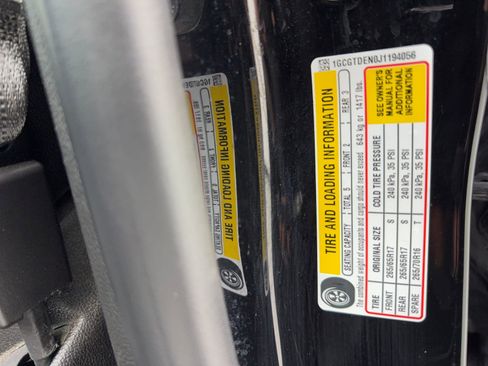 Used 2018 Chevrolet Colorado Z71 w/ Z71 Midnight Edition image 52