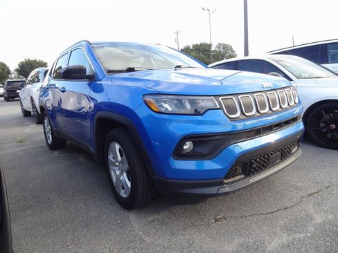 Used 2022 Jeep Compass Latitude w/ Convenience Group image 1