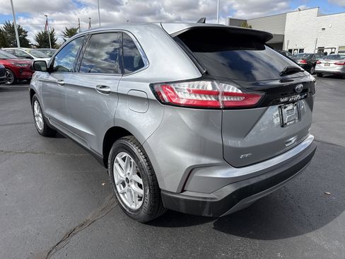 Used 2024 Ford Edge SEL image 5