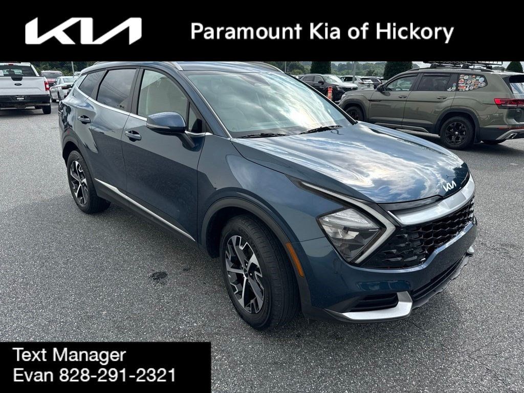 Used 2023 Kia Sportage EX AWD/4WD image 3
