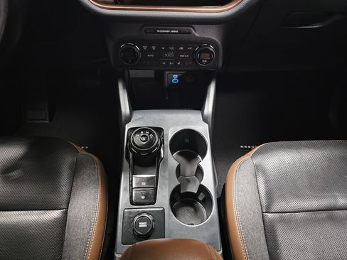 Used 2021 Ford Bronco Sport Outer Banks w/ Outer Banks Package (96D) AWD/4WD image 19