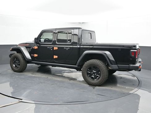 Used 2022 Jeep Gladiator Mojave w/ Cold Weather Group AWD/4WD image 10