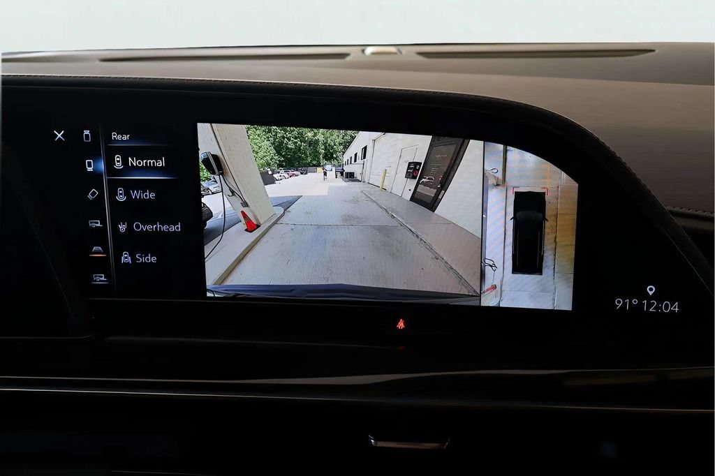 Used 2021 Cadillac Escalade Premium Luxury w/ Driver Assist Tech Package AWD/4WD image 11