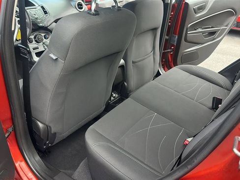 Used 2018 Ford Fiesta SE FWD image 28