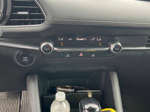 Used 2019 MAZDA MAZDA3 AWD Hatchback image 23