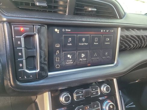 Used 2023 GMC Yukon XL Denali image 22