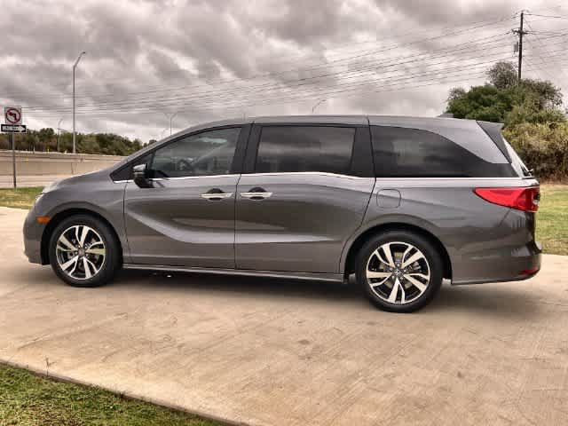 Used 2024 Honda Odyssey Touring image 4