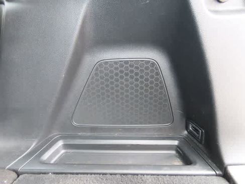 Used 2023 Honda Pilot Elite image 13