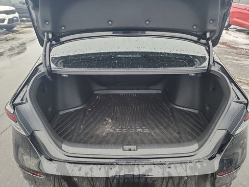 Used 2024 Honda Accord Touring image 10