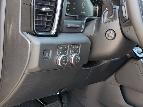 New 2026 GMC Sierra 1500 Denali w/ Denali Reserve Package AWD/4WD image 17