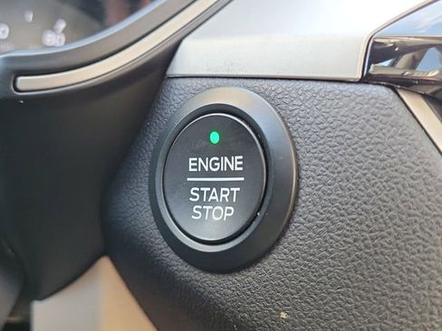 Used 2020 Ford Escape SEL FWD image 22