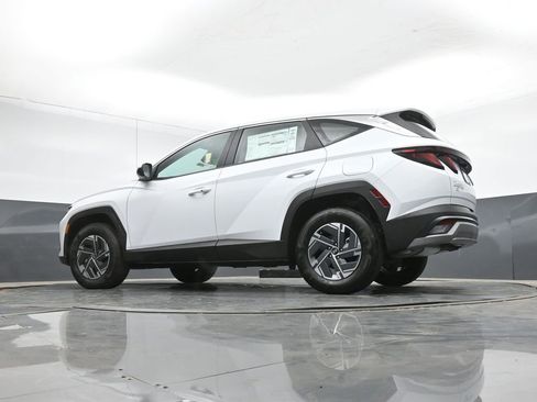 New 2026 Hyundai Tucson Blue SE AWD/4WD image 12