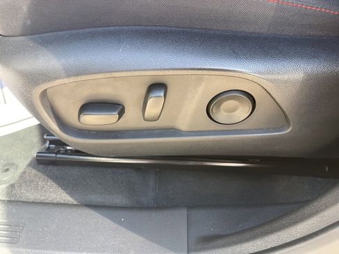 Certified 2025 Chevrolet Equinox RS w/ Safety and Technology Package image 23