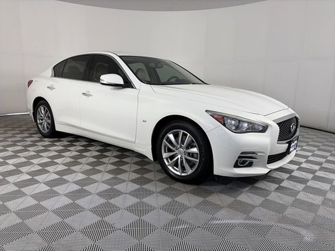 Used 2015 INFINITI Q50 Premium w/ Navigation Package image 1