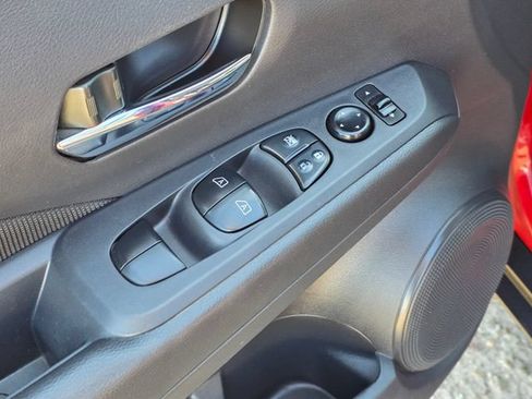 Used 2023 Nissan Kicks SV FWD image 21