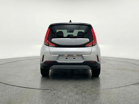 Used 2025 Kia Soul LX w/ LX Technology Package image 7