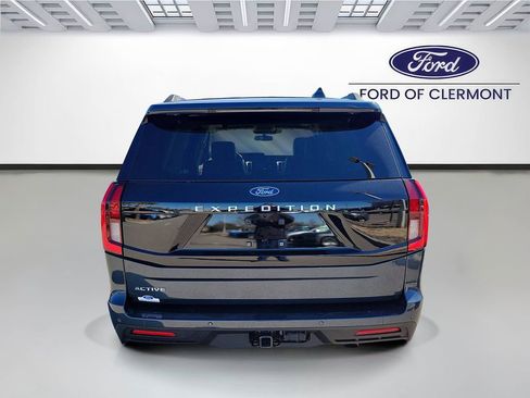 Used 2025 Ford Expedition Active image 4