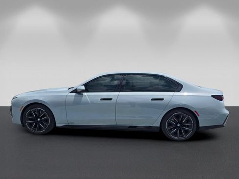 Used 2023 BMW i7 xDrive60 AWD/4WD image 7