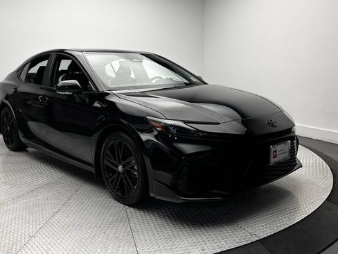 Used 2026 Toyota Camry Hybrid w/ Convenience Package FWD image 43