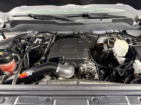 Used 2017 Chevrolet Silverado 2500 LT w/ Snow Plow Prep Package AWD/4WD image 28